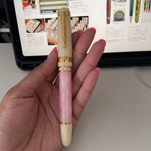 Laban Sakura Fountain Pen